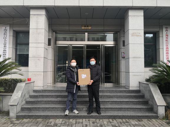 身边的人个个都优秀,身边的中大奖的人