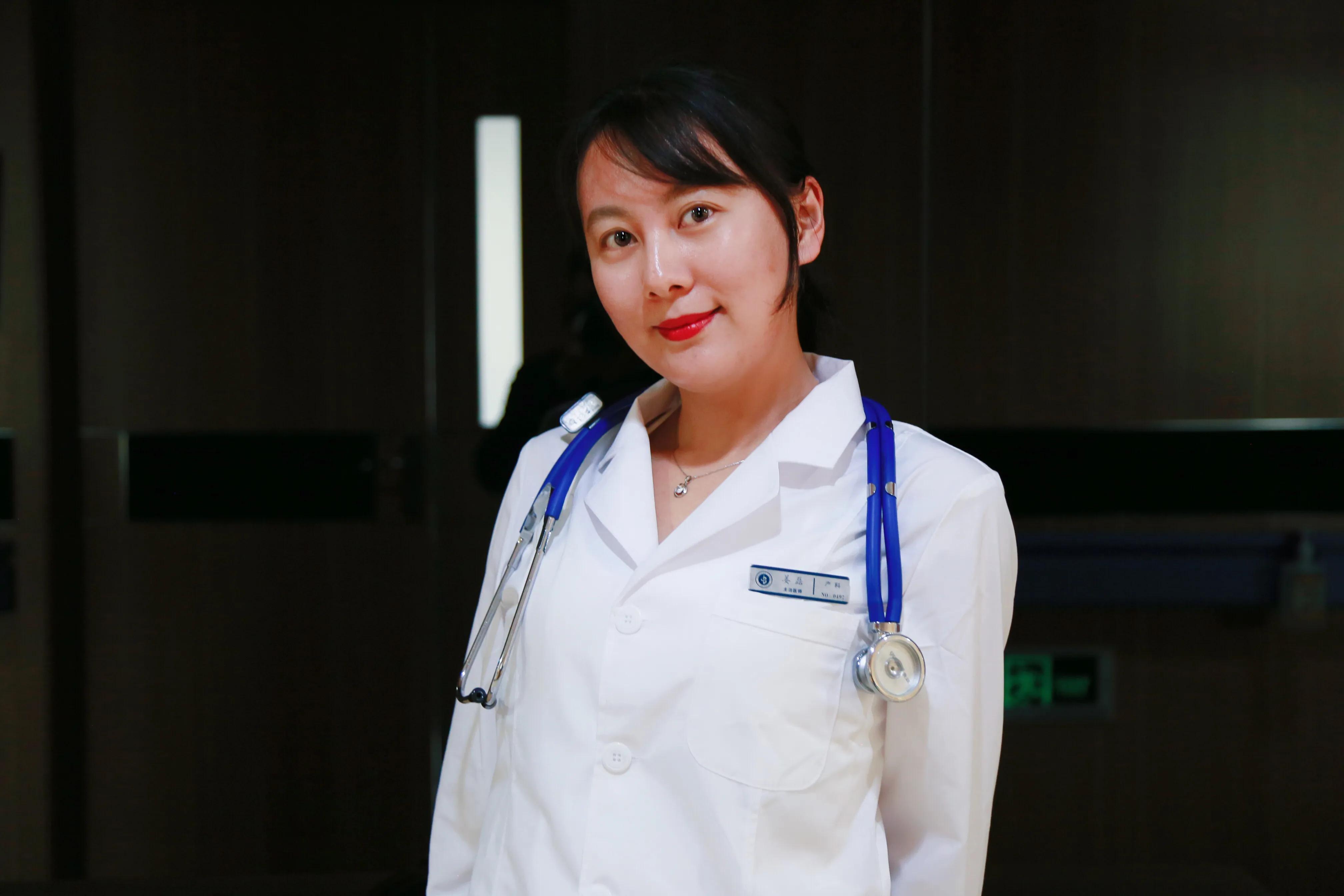 关于宝宝健康的知识,宝宝出生第一天脐带怎么护理