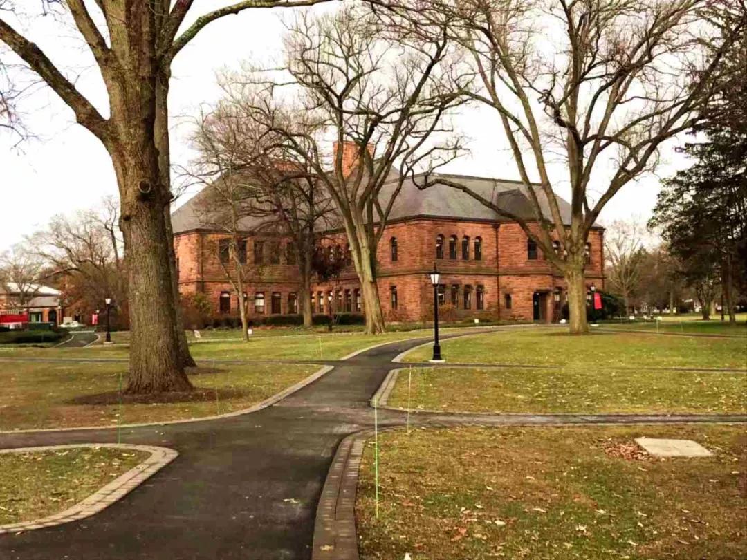 劳伦斯威尔中学简介,劳伦斯威尔中学