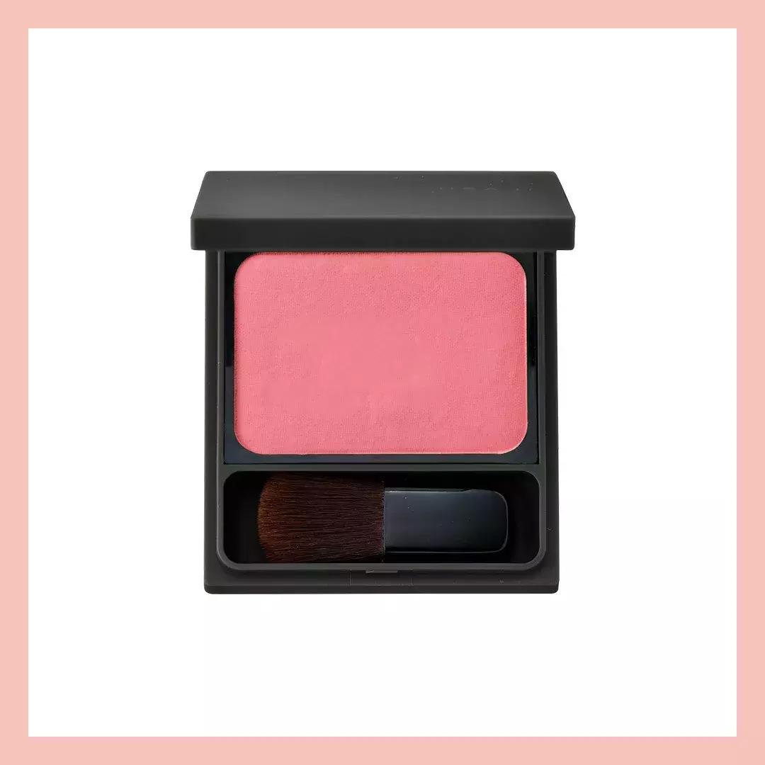 约会必备的彩妆有哪些,约会必备的彩妆推荐女生