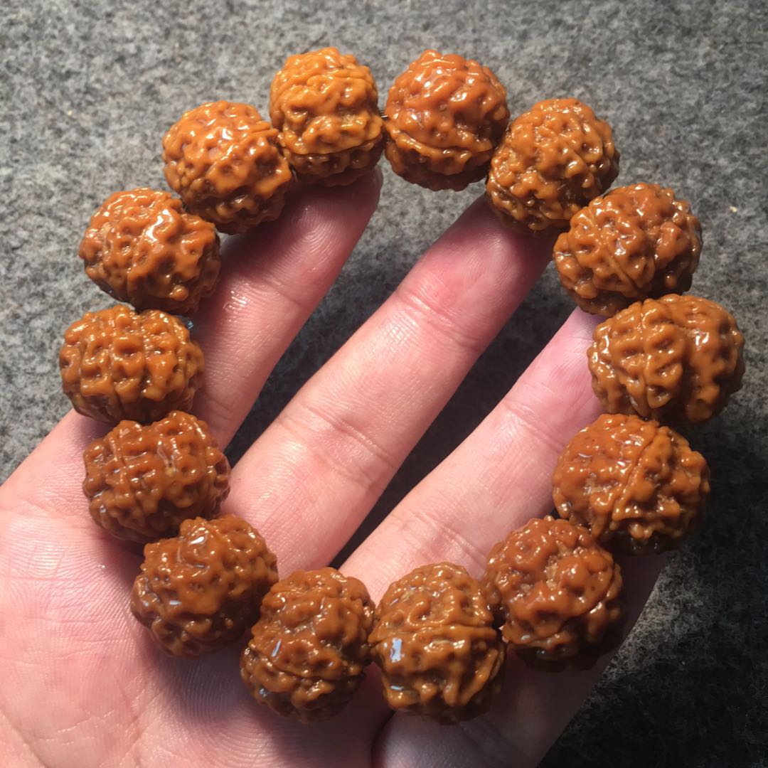 如何把金刚菩提的果肉清理干净,盘玩过的金刚菩提如何清洗