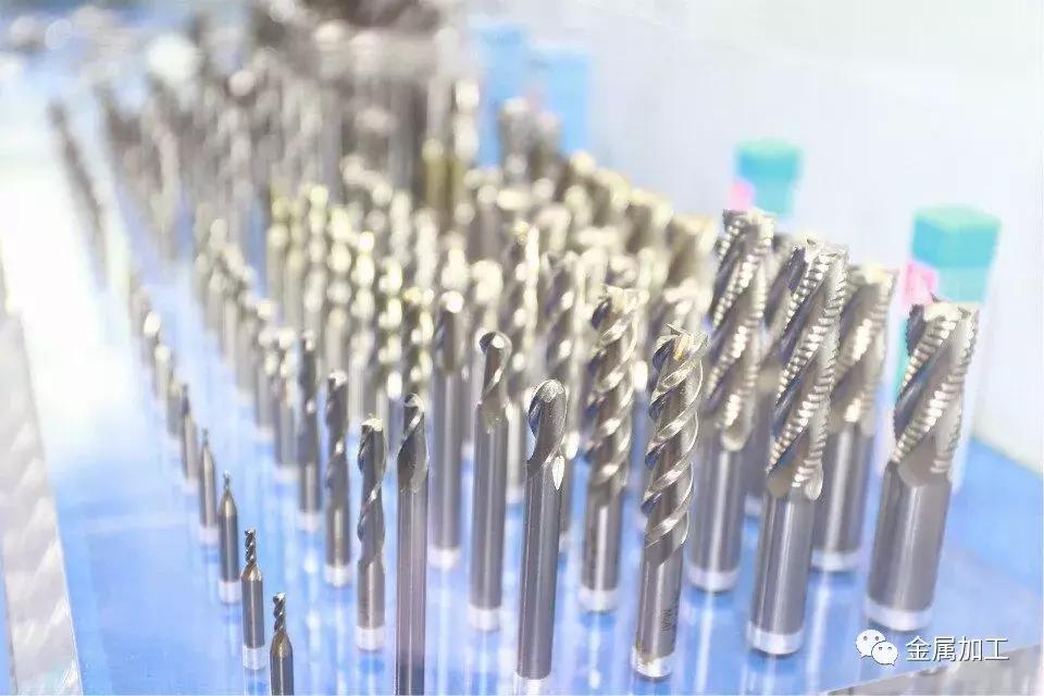 刀具磨损原因及解决,刀具侧刃磨损如何修复