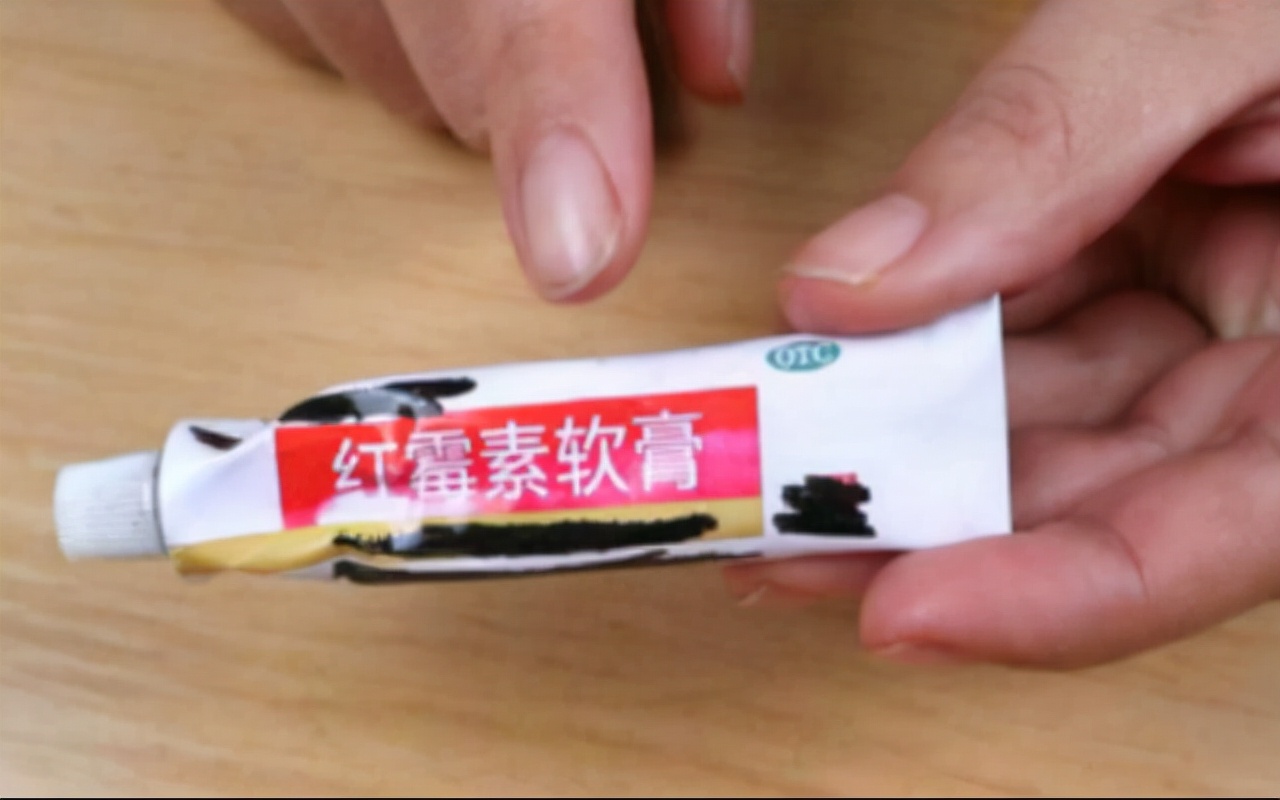 红霉素软膏用于眼睛会有什么后果,红霉素软膏对眼睛有什么副作用