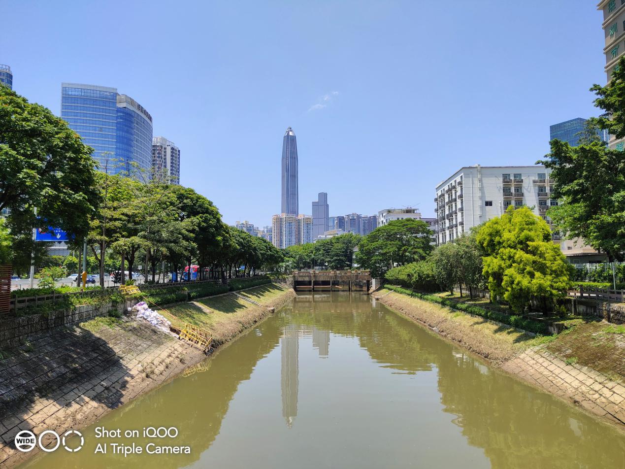 iqoo8pro5小时重度使用续航,iqoo重度使用视频