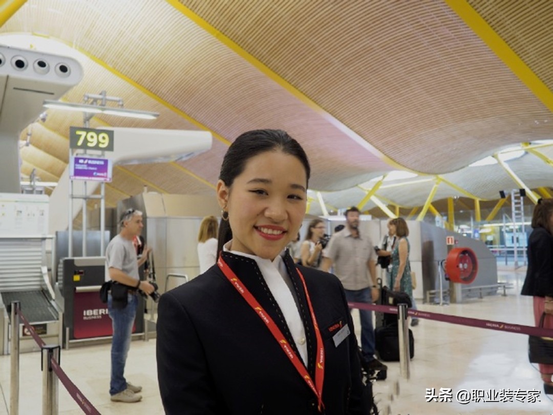 世界航空涂装,世界航空服