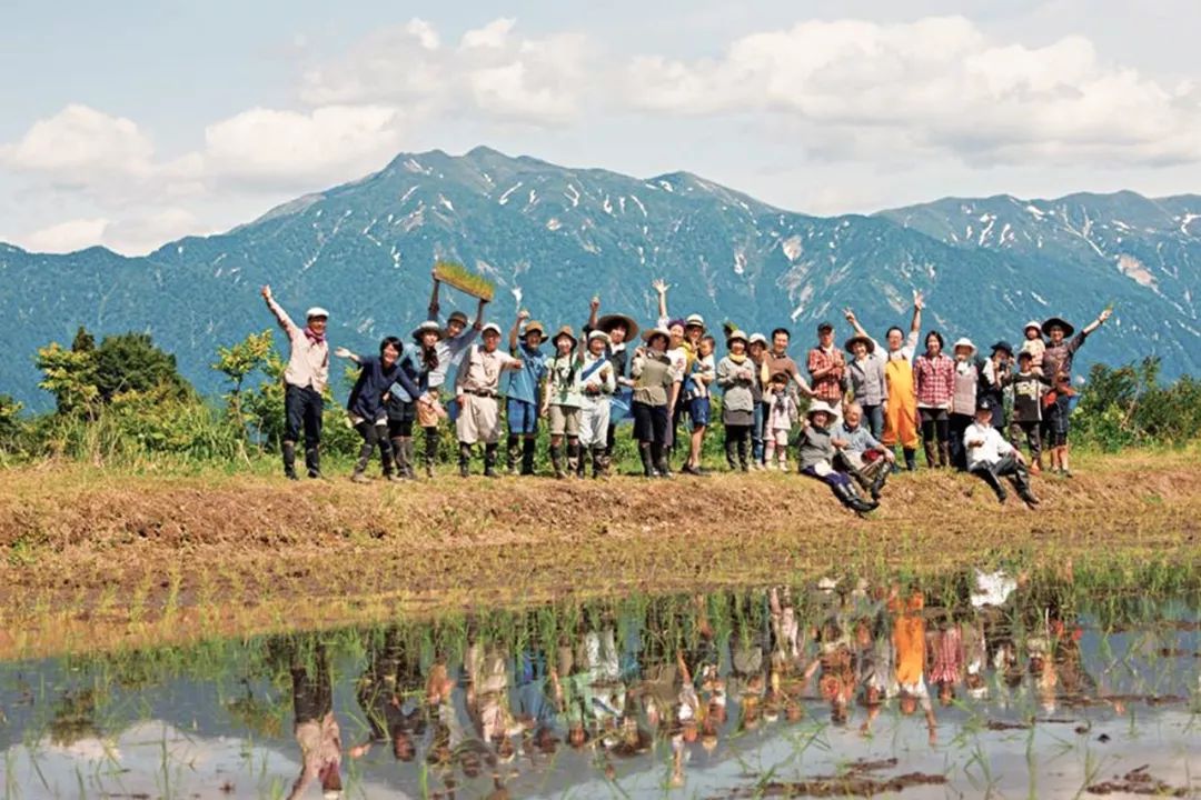 雪山下的温泉美丽,最值得去的有雪山温泉的地方