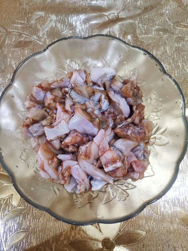 泡椒牛蛙怎么做好吃又不腥,干锅牛蛙怎么做滑嫩不腥