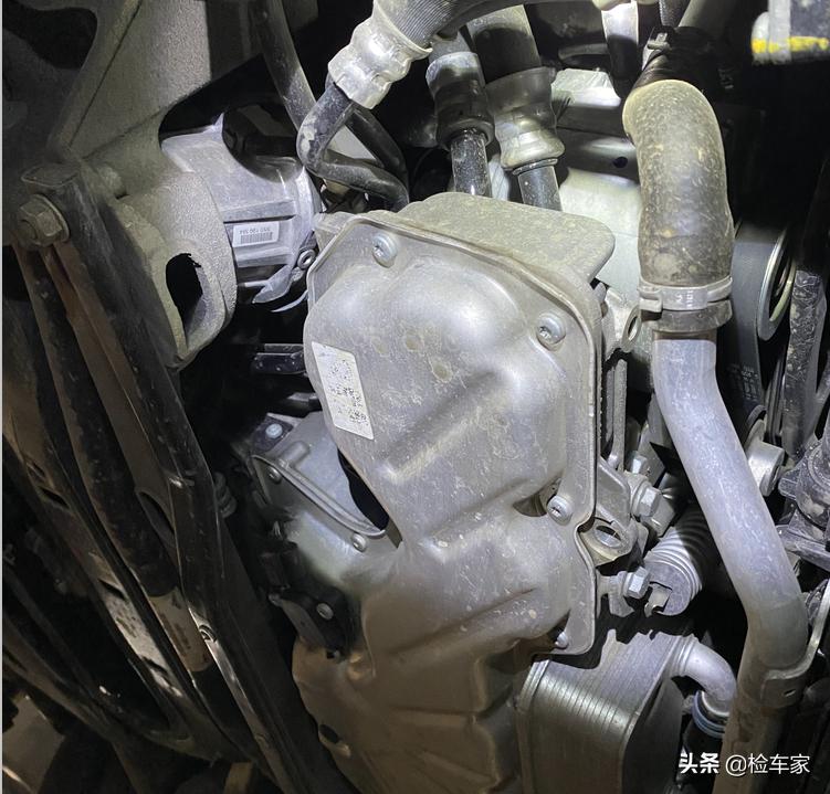 为什么这么多人买宾利飞驰,为什么会有人买二手豪华车