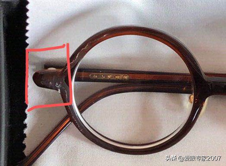 眼镜坏了用哪种胶才能粘好,眼镜坏了修补一下
