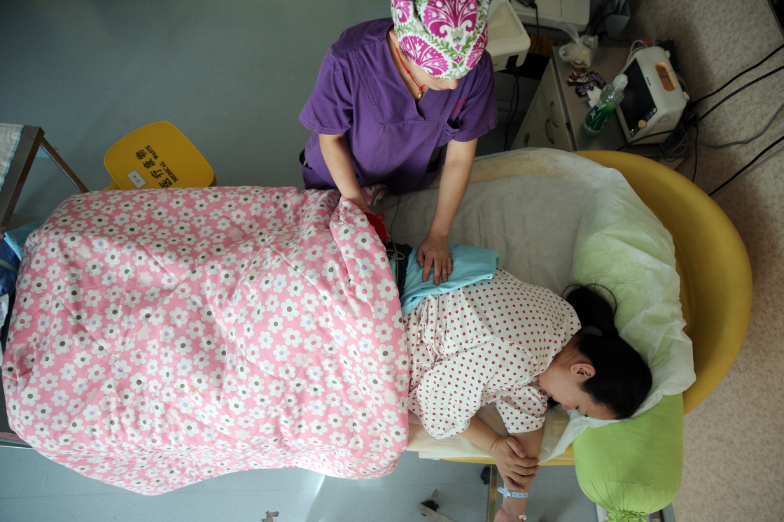 剖腹产手术全部流程真人版的,剖腹产手术全部器械