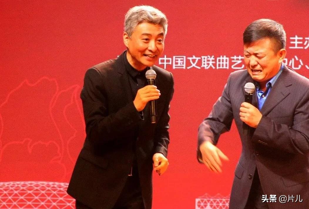 姜昆的弟子周炜事件,姜昆周炜回应小剧场