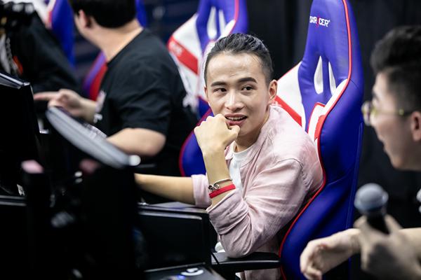 定了！LOL最强德莱文签约*牙虎**，战旗官博的留言让铁粉感动