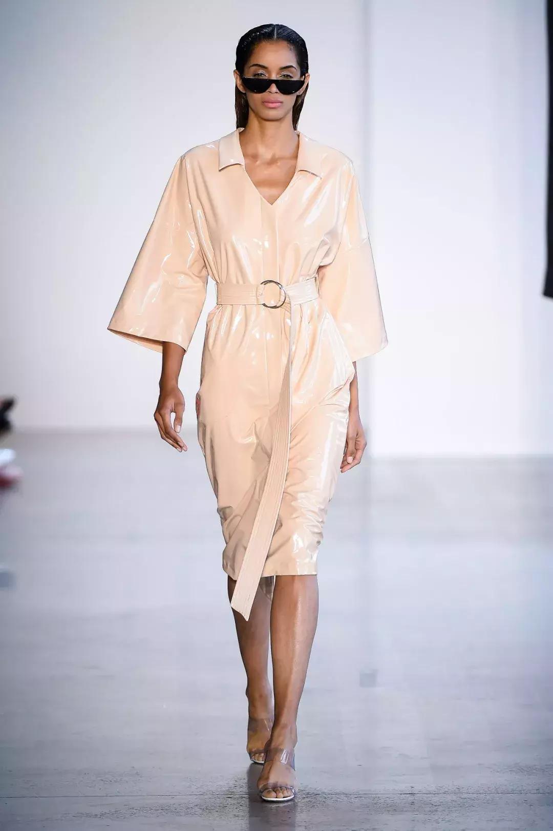 好看的貂皮毛女装,集齐七色召唤