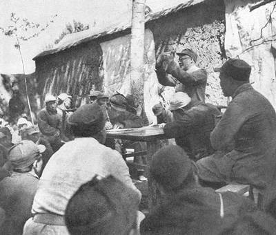 国军和美军顾问团同时惊呼:“足抵40万大军的中央战线被攻破了”