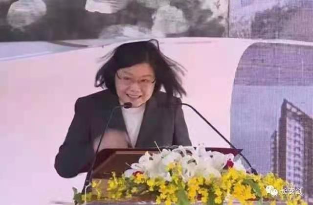 台当局有苦说不出，美国非但不给疫苗，还对台湾抡起关税大棒