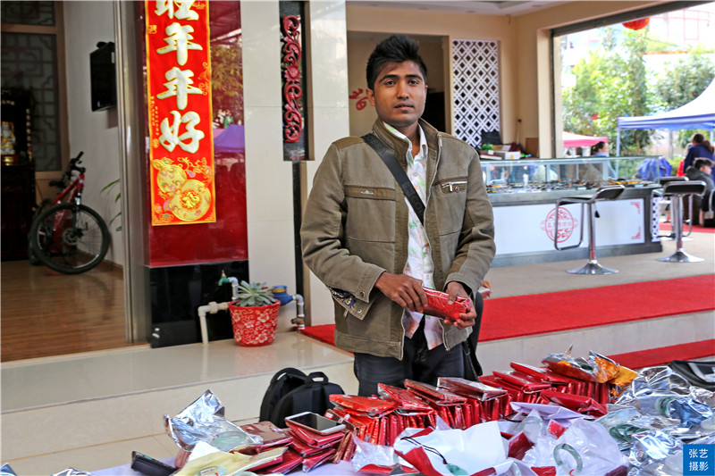 腾冲有名的玉石市场,腾冲玉石生意