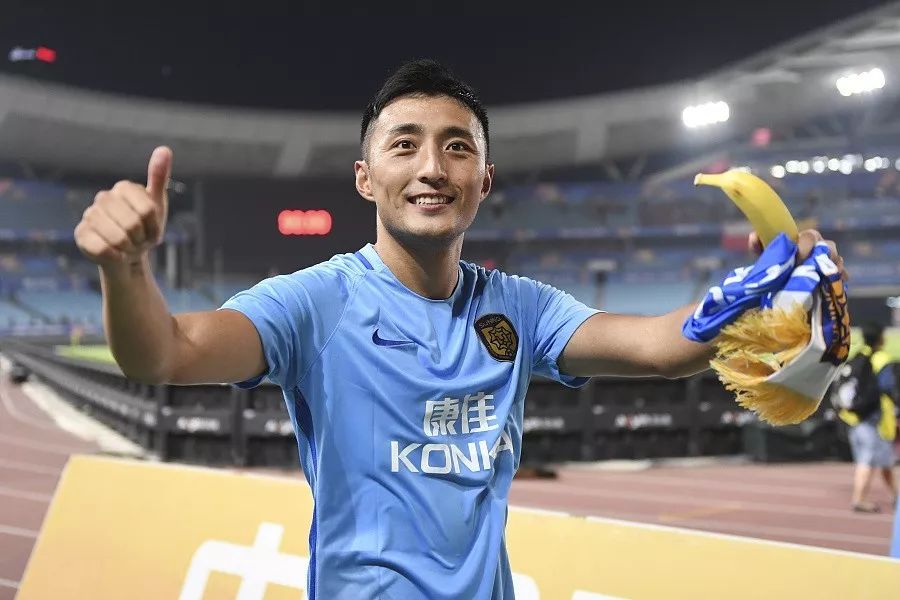 杨博宇大连谢场,江苏苏宁球员杨博宇