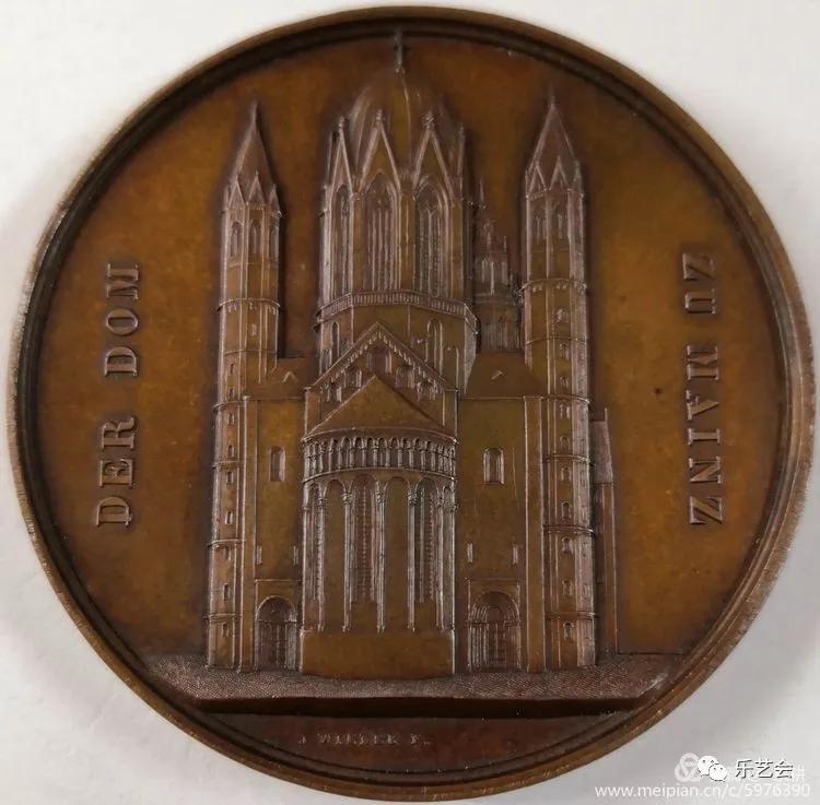 泉耕：教堂建筑金属章