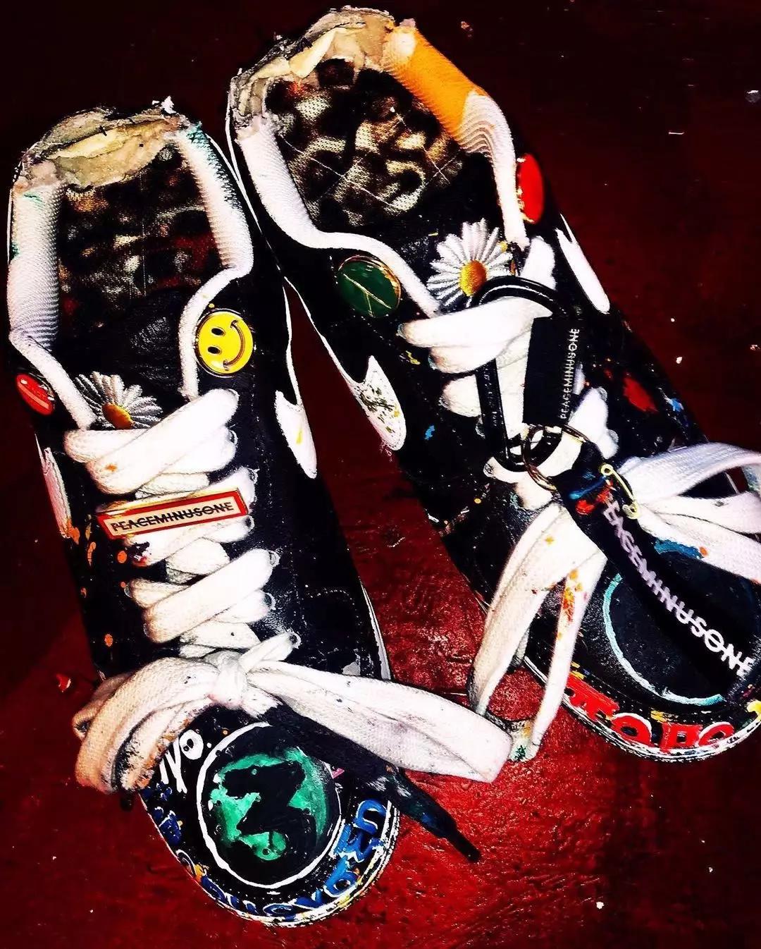 权志龙小雏菊反系鞋带绑法教学,权志龙反着系鞋带