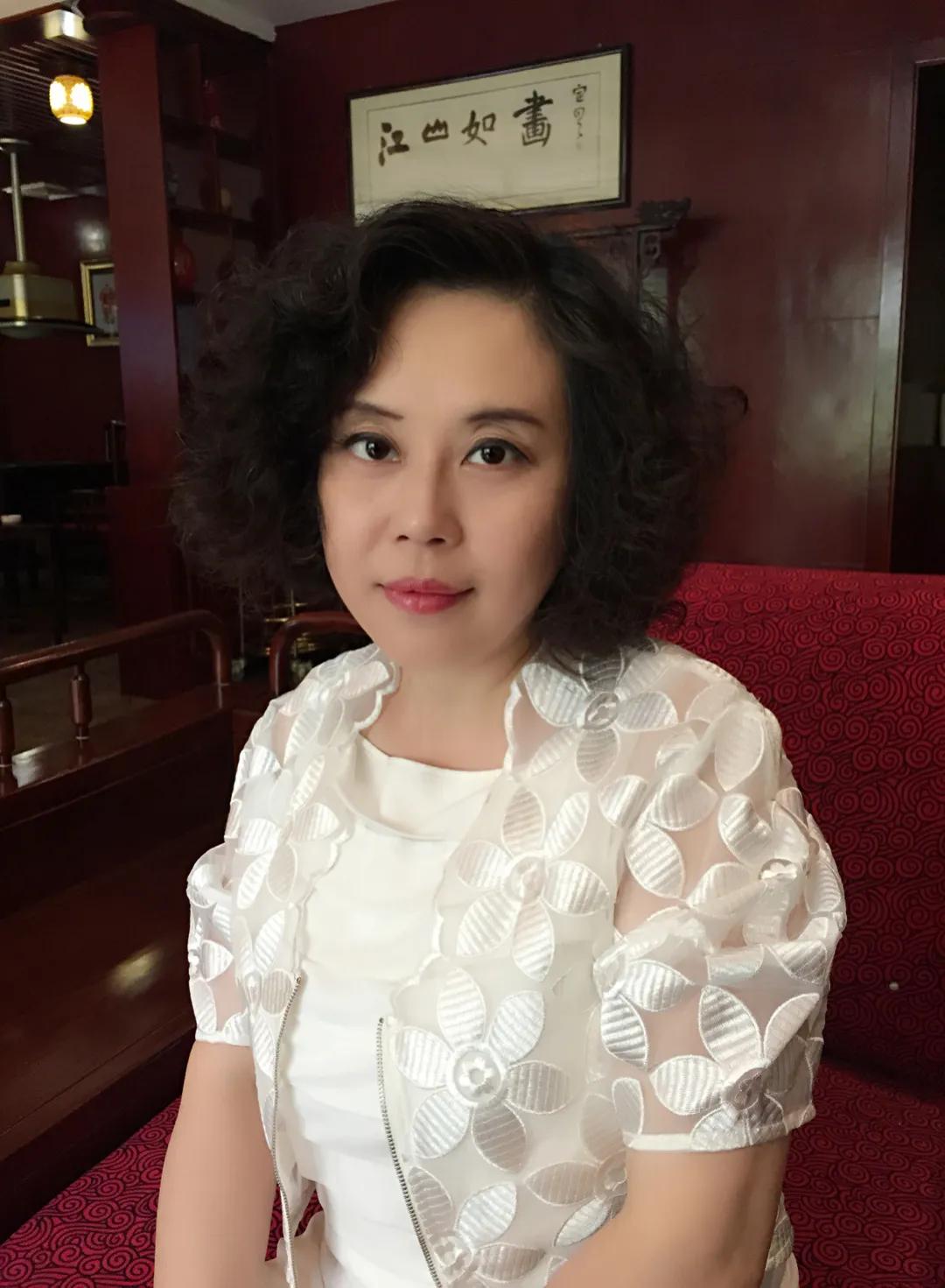 如何提前寻找每天股市热点,股市中怎么提前找到热点板块