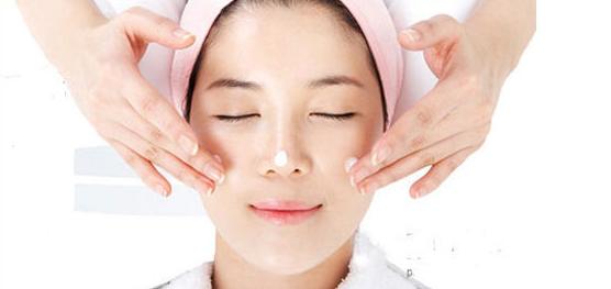 秋季护肤误区99%的人都在犯,秋季谨防美白的三大误区