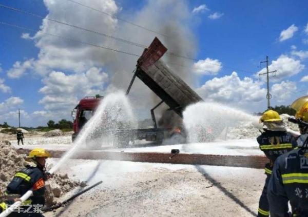 货车触碰高压线怎么办?学会这些,关键时刻能保命
