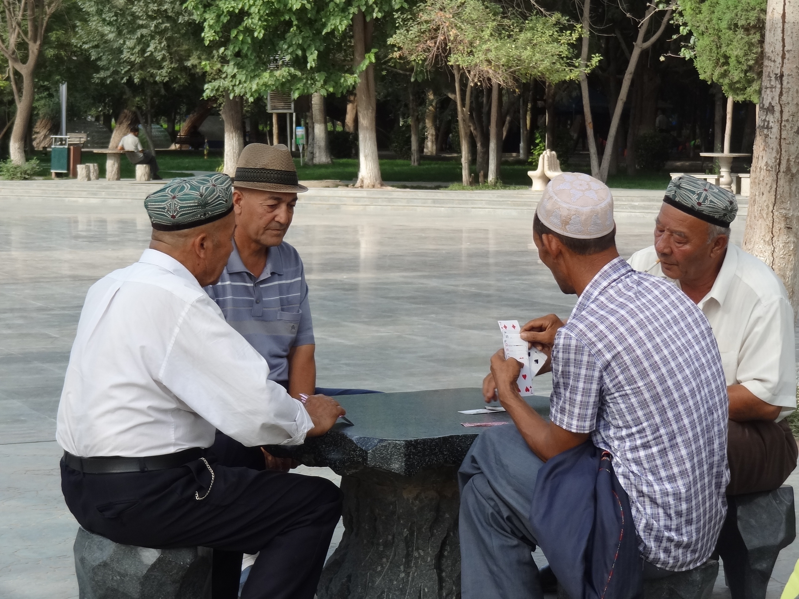 *疆新**南部边境城市喀什,剪影当地人的安逸生活