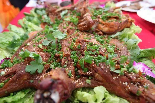 假期到处堵,周末双休哪里旅游堵