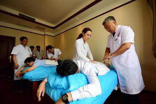 中山大学的口腔医学专业就业前景,天津医科大学口腔5+3就业前景