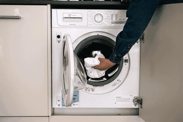 白衬衫、白T发黄发旧洗不干净？十有八九是你洗错了！