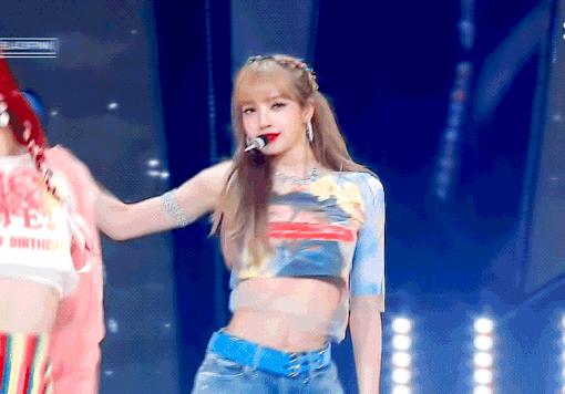 别的不说，《青你2》的*服私**是真的可！