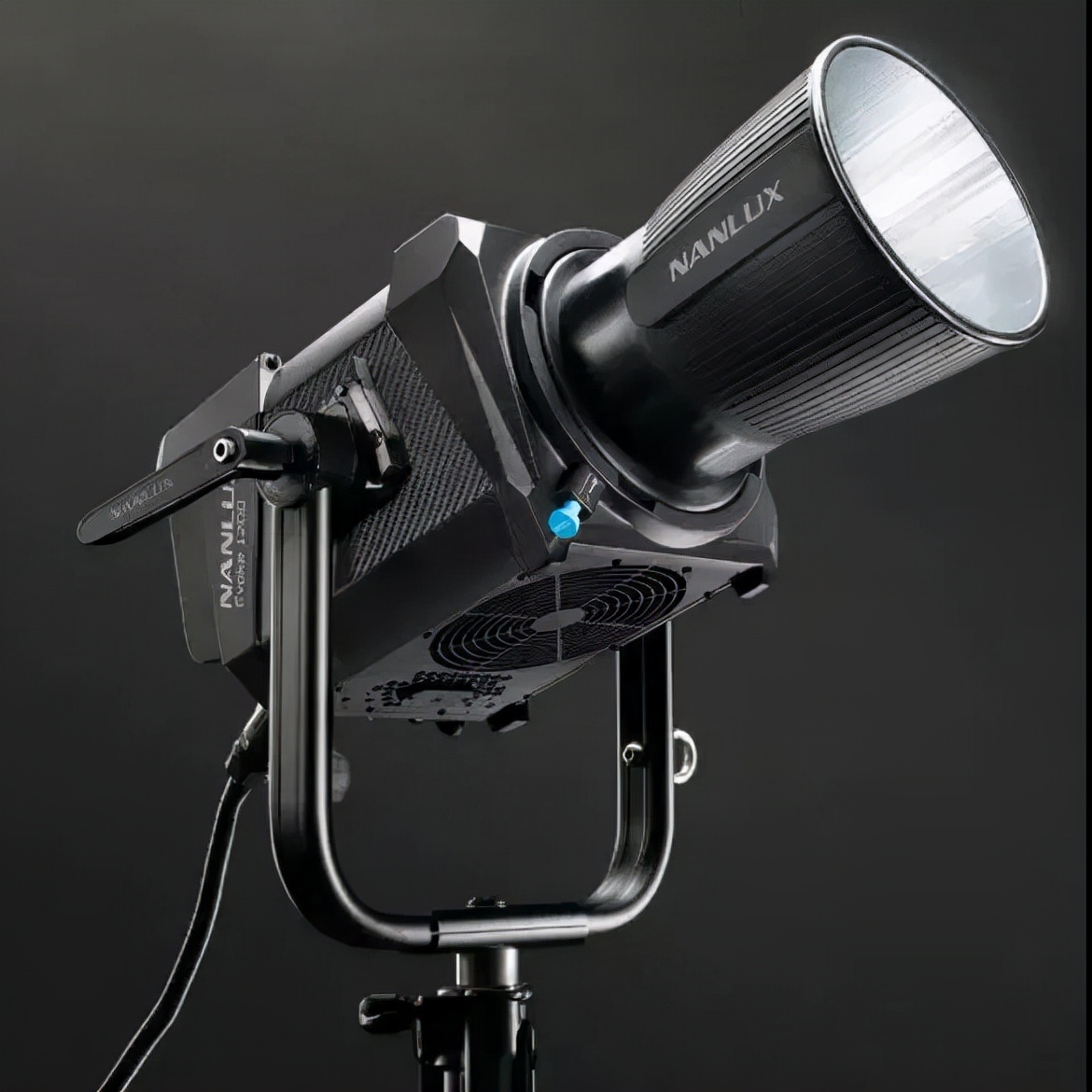 国产灯光厂家成功打入欧美市场，南光的经验值得大家借鉴