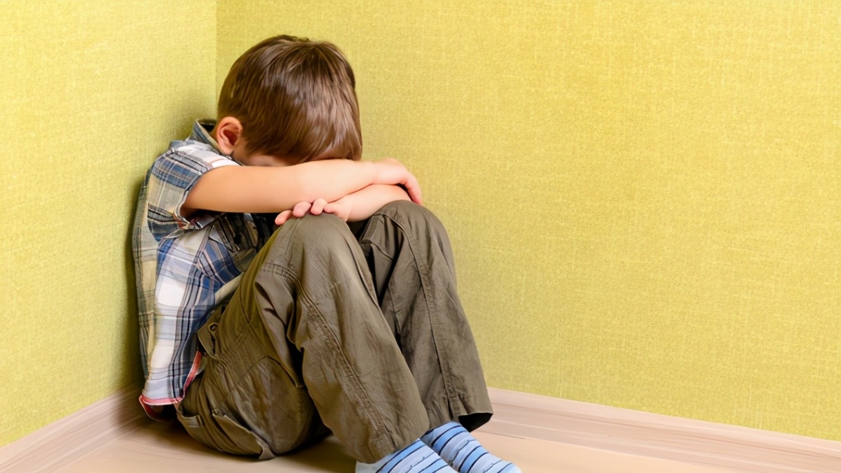 6岁男孩被表哥伤害:孩子从小建立好身体界限,才是防性侵的关键