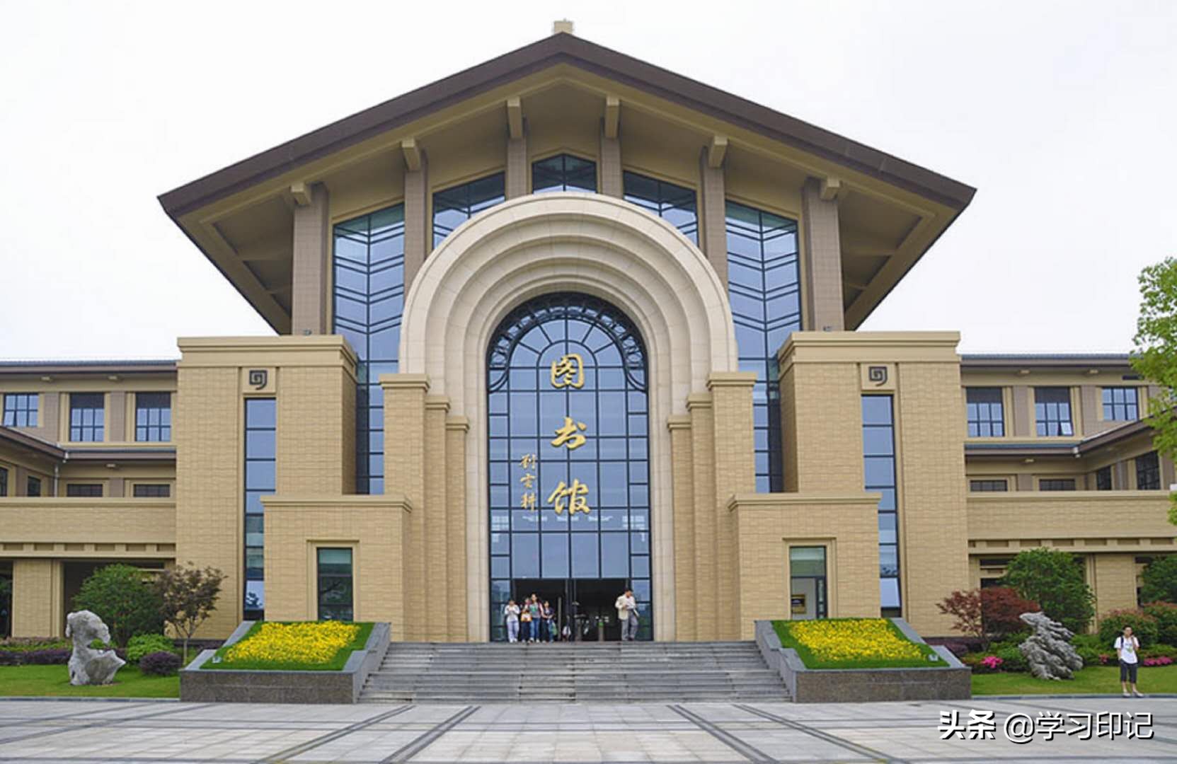 我国最强的5所政法大学，影响力大，学生容易找到工作