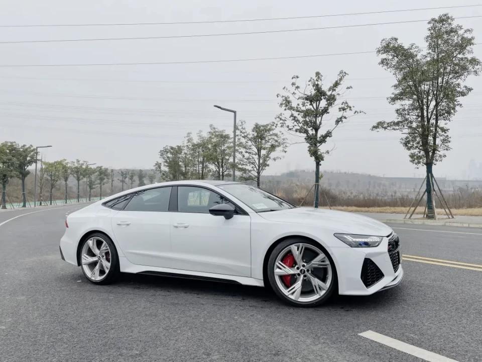 奥迪rs7体验,奥迪rs7真实体验