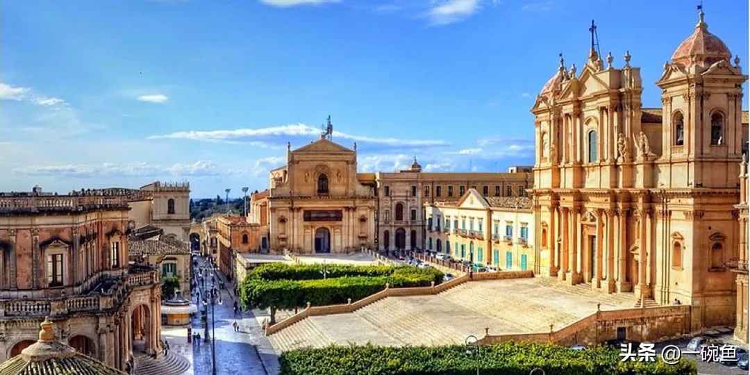 她实现了九亿少女梦寐的婚礼后,带着钻戒来了!酸哭了