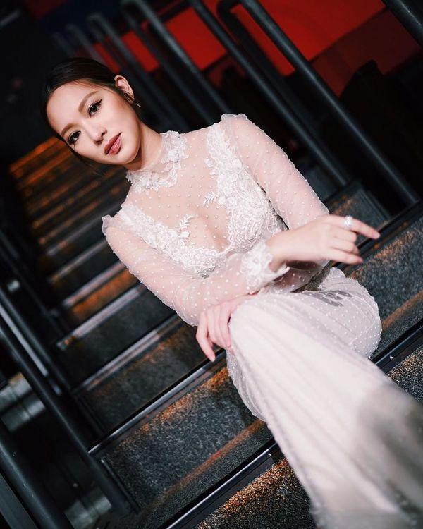 港姐冯盈盈完整视频,港姐冯盈盈算是长得漂亮么