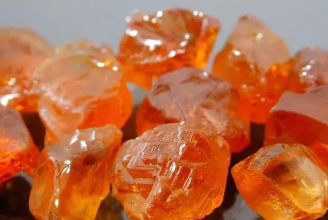 超实用的宝玉石图谱大全,稀有石原石图片大全