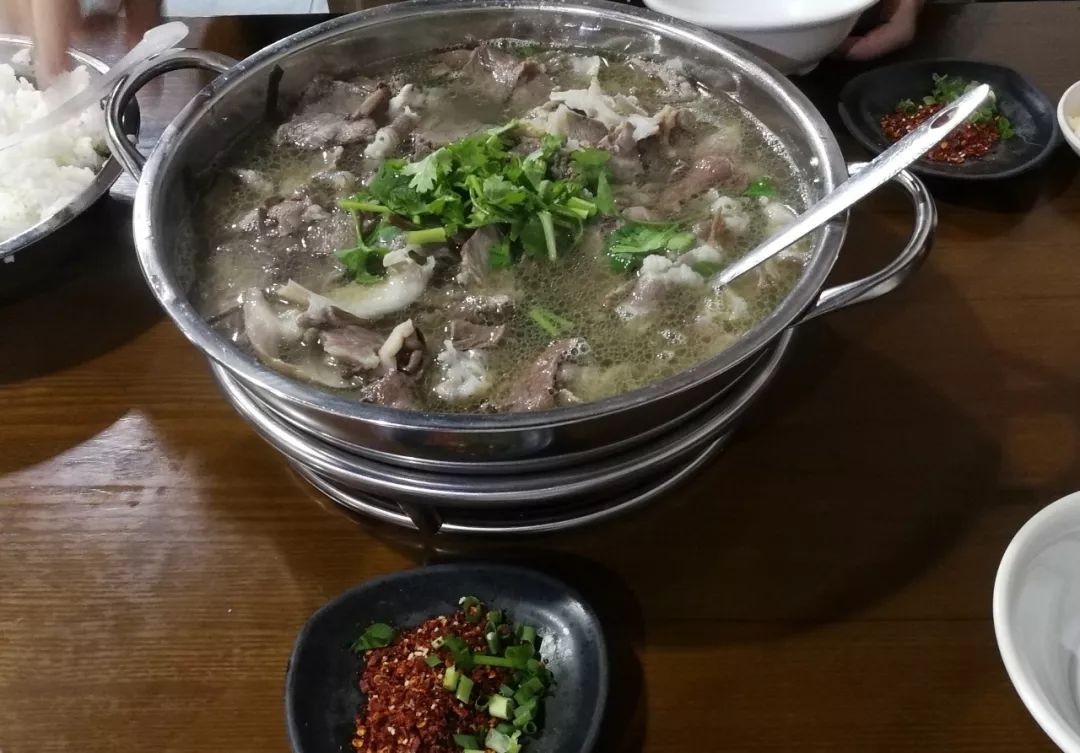 让90％成都人专程跑去吃的美食地，我们替你挖出来了