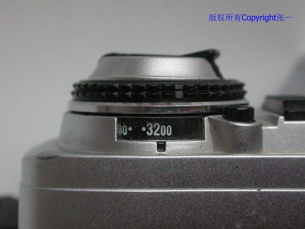 由中国海鸥DF-300贴牌而来的德国RevueDF-300单反照相机!