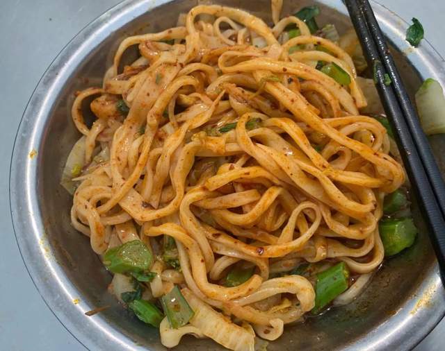 咸阳汇通十字亚洲最大面馆,咸阳最正宗的汇通面