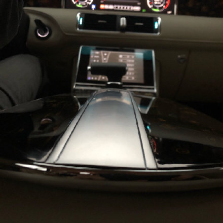 红旗l5大灯有多亮,改灯版红旗l5