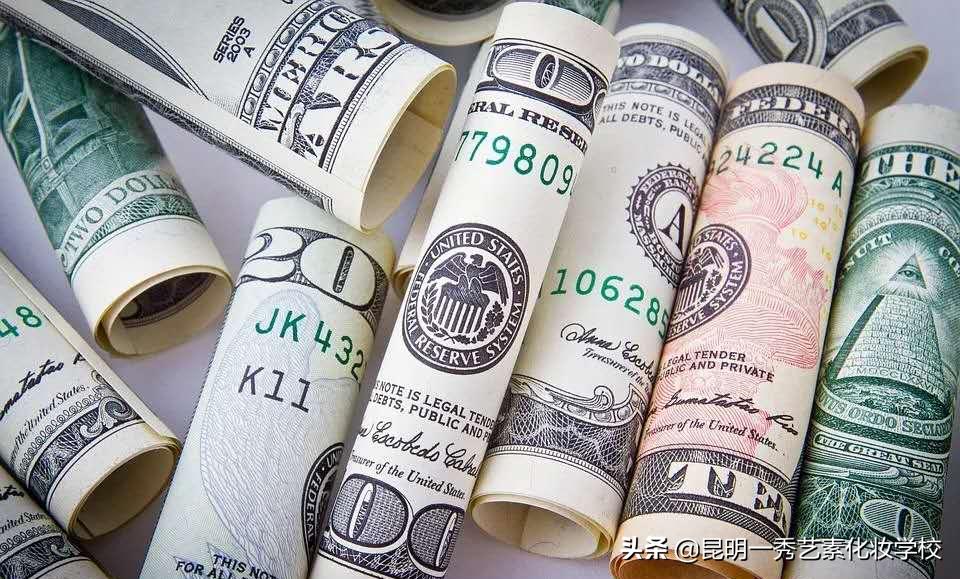 你眼里的化妆师和现实中的化妆师,化妆师的生活到底是怎样的