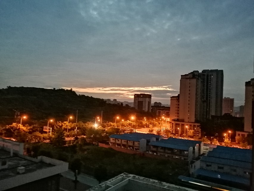 史铁生秋天的怀念经典,史铁生秋天的怀念笔记