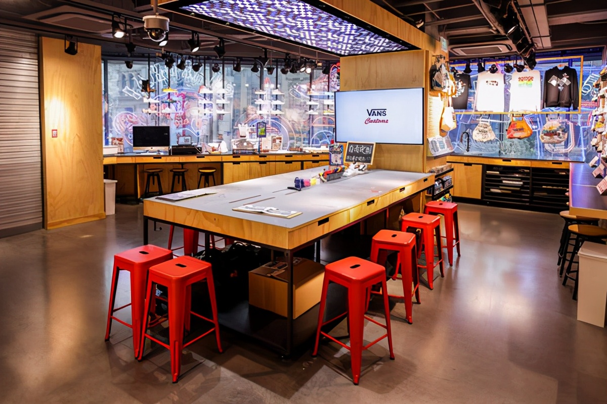 vans中国门店,vans中国第一家专卖店