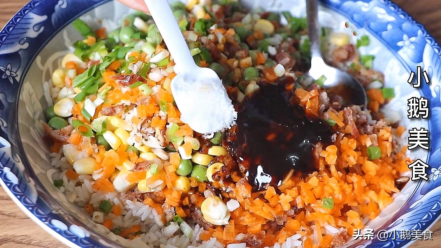 什么糯米做粽子最好吃又香又甜,糯米包粽子怎样的方法最好吃