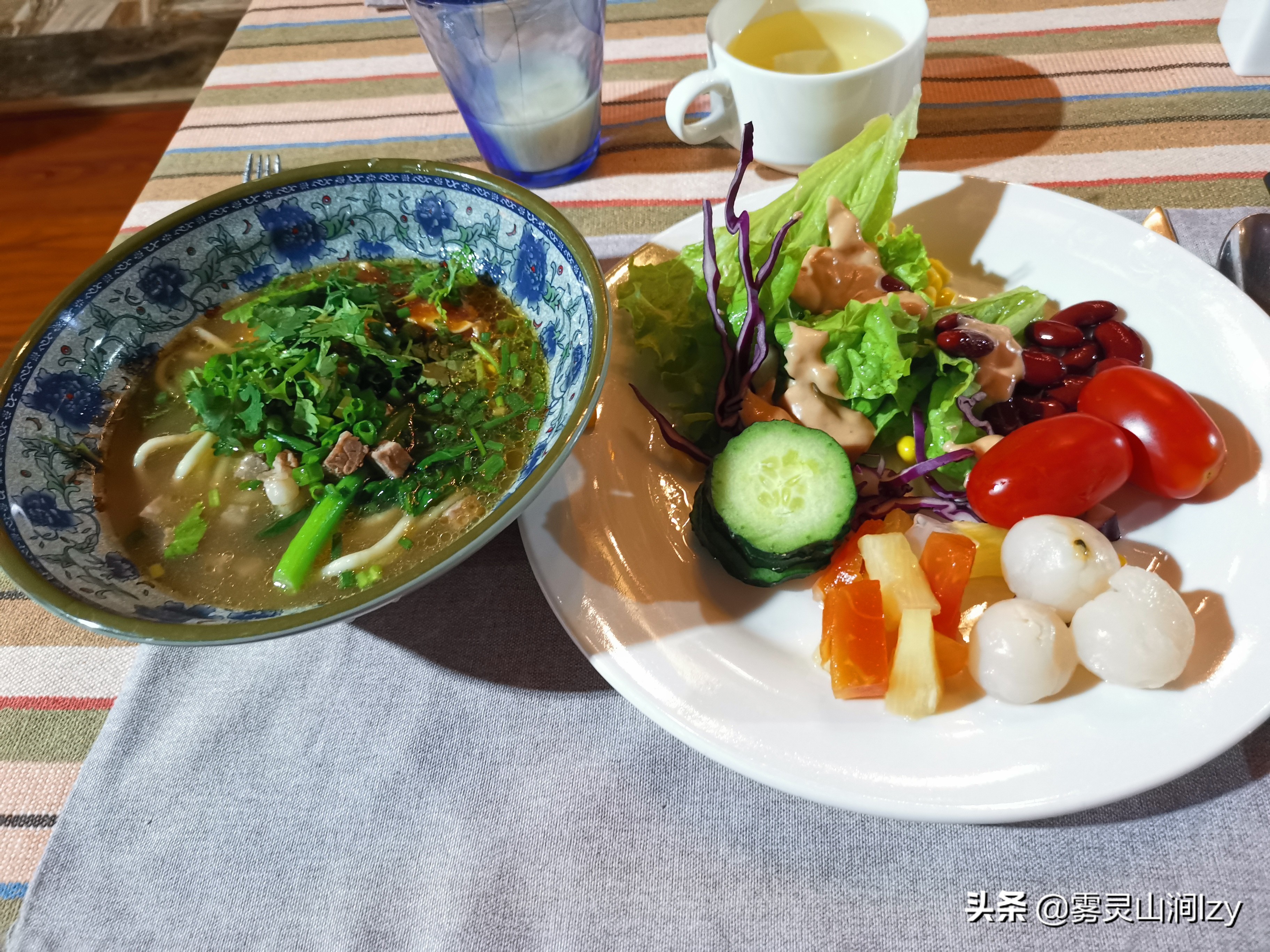 蓝天白云下的雪域高原布达拉宫,蓝天之下日光之城简介