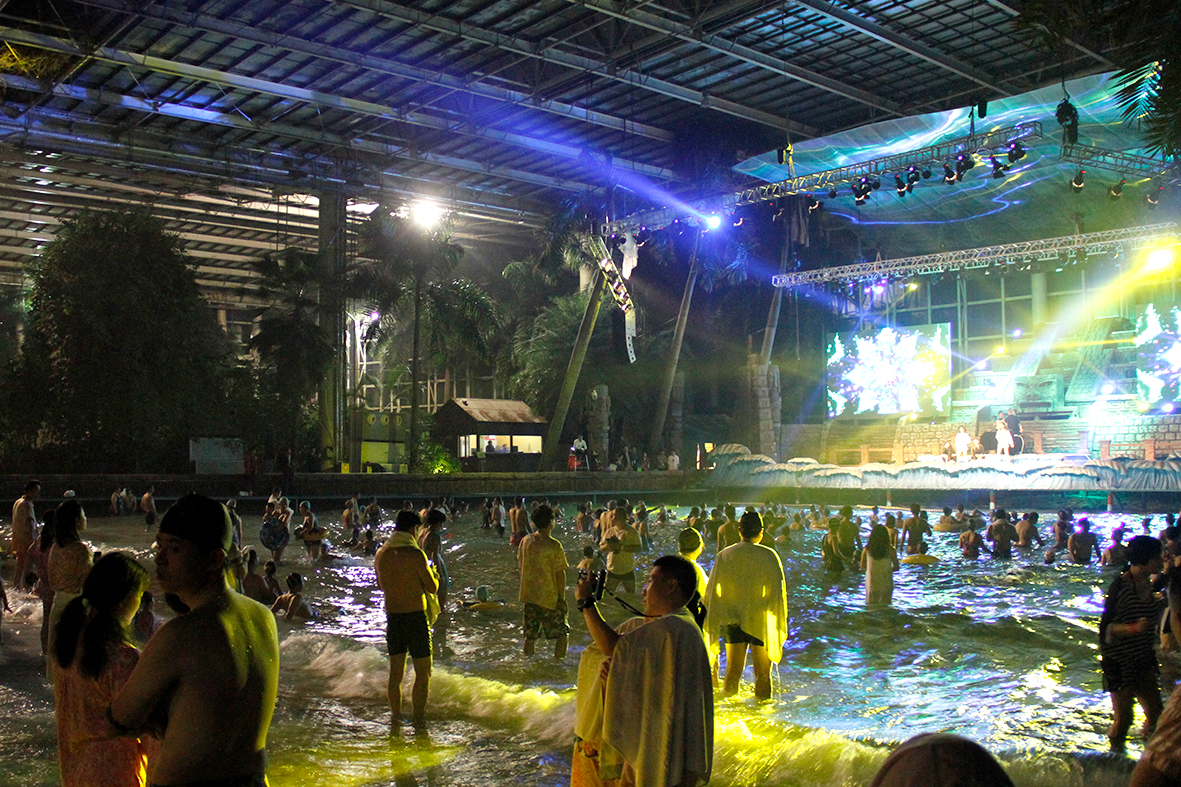 龙达温泉7周年暖心公益月温暖收官音乐盛宴点燃冬日激情