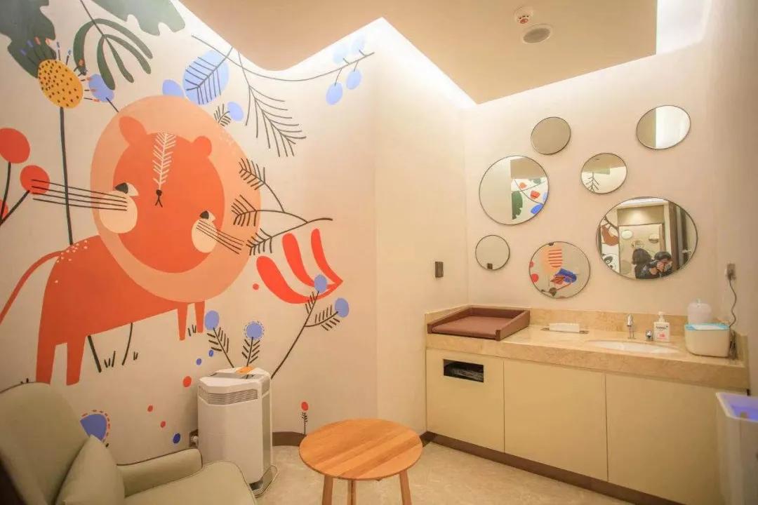 武汉恒隆广场奢侈品牌,武汉恒隆广场算顶级广场吗