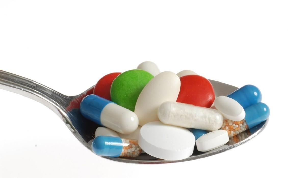 暗疮泛红用碘伏能消炎吗,起脓疮型痘痘用什么药